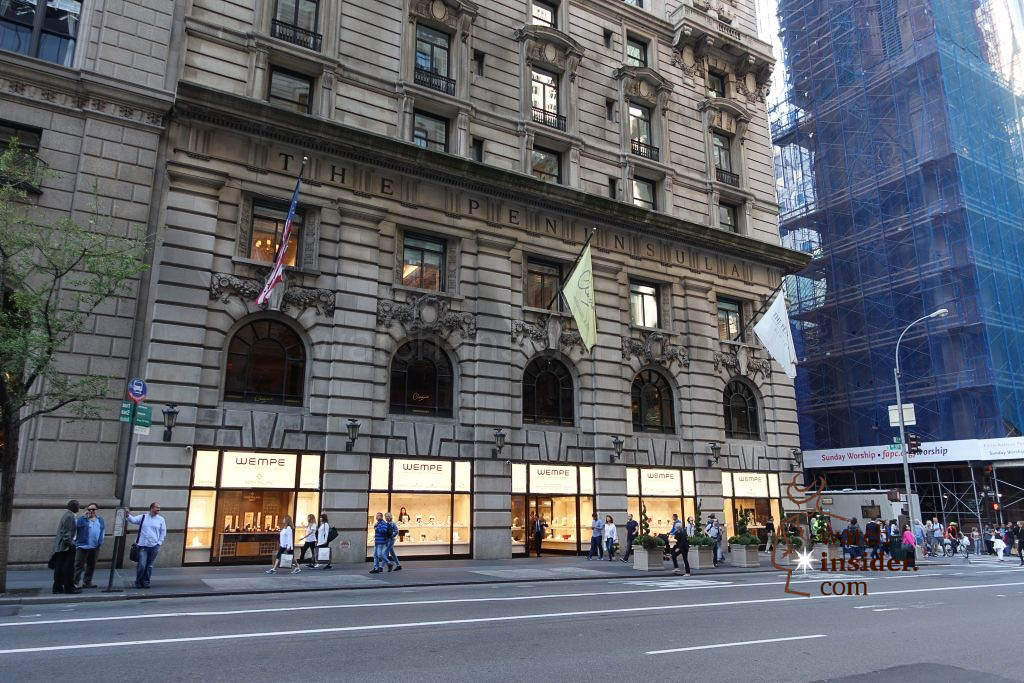 The new Wempe XXL Flagship Store located at 5th Avenue / 55th Street in New York