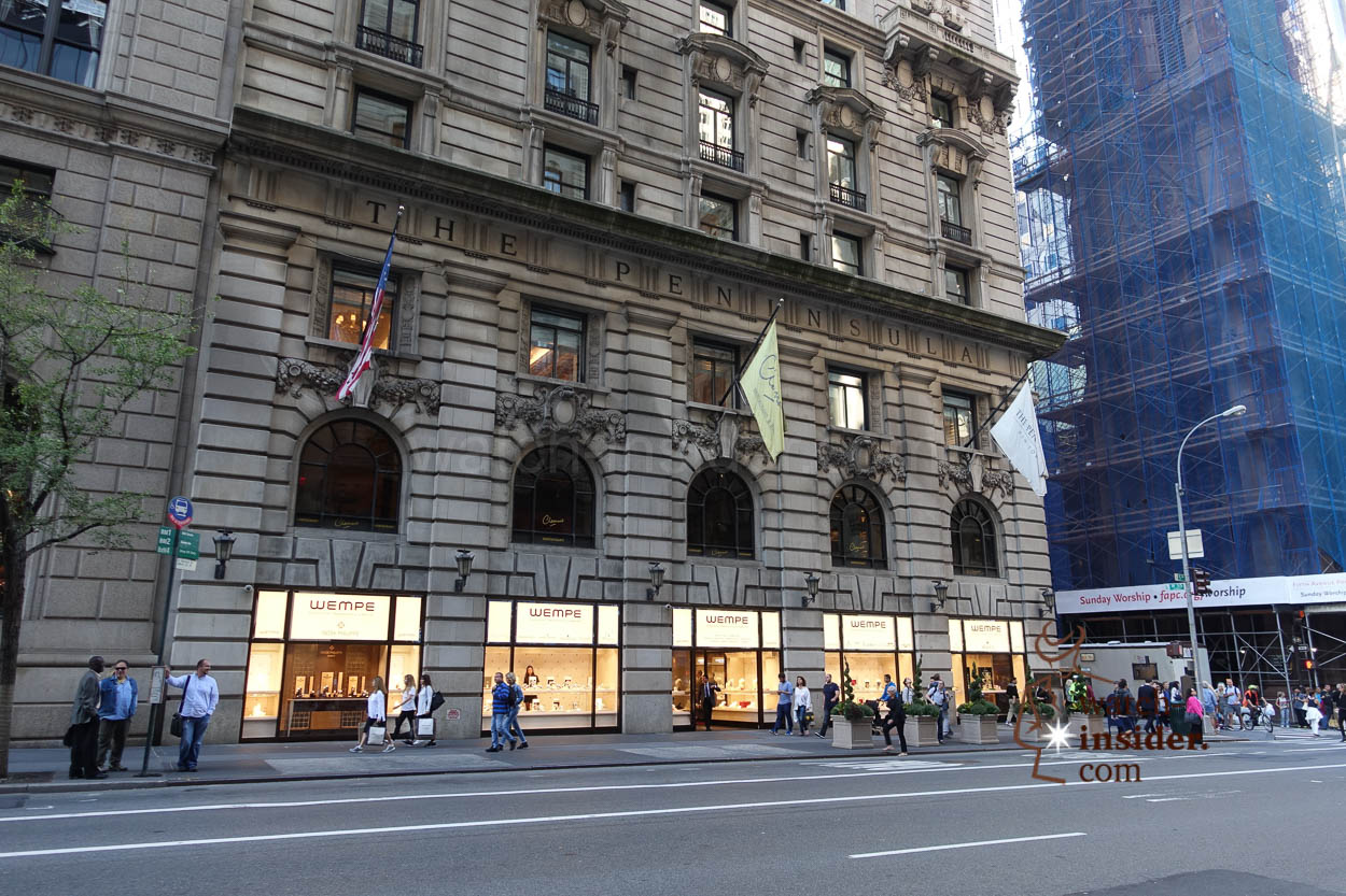 The new Wempe XXL Flagship Store located at 5th Avenue / 55th Street in New York